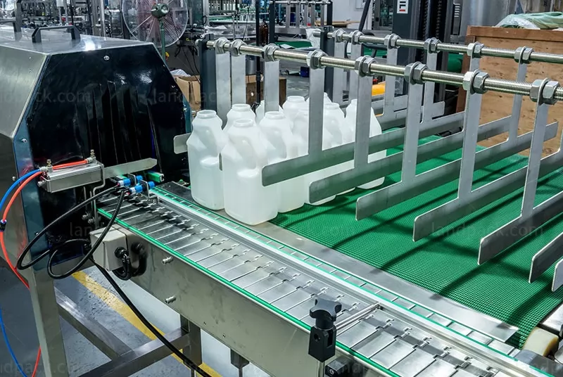 bottle filling capping and labeling machine