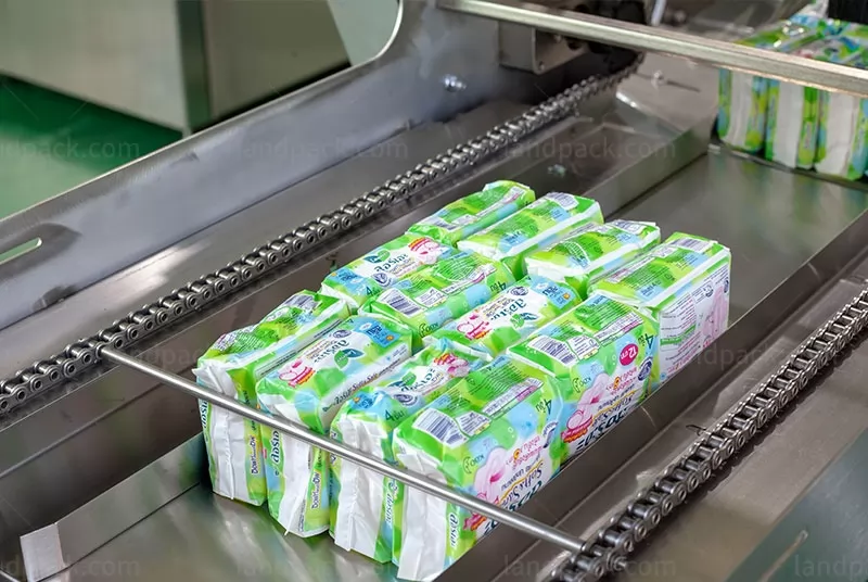 full auto sanitary pads packaging machine