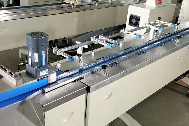 automatic bread packing machine