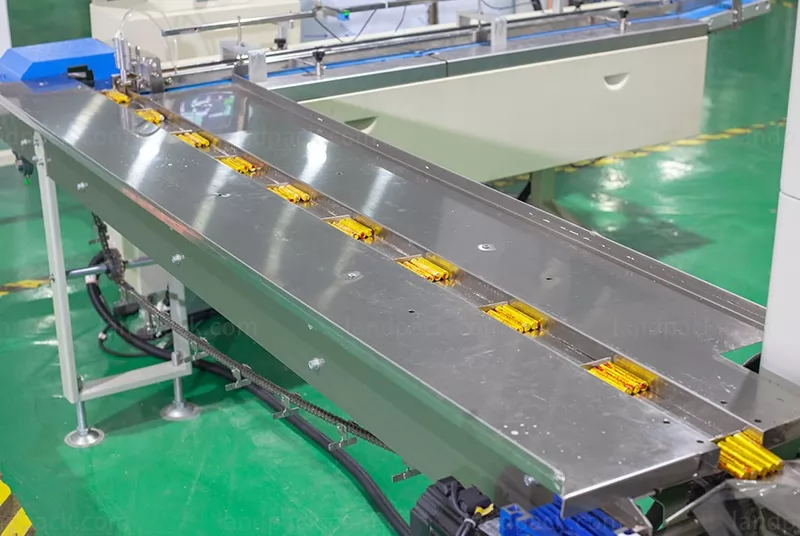 biscuit packaging machine