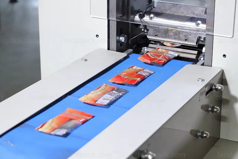 automatic bread packing machine