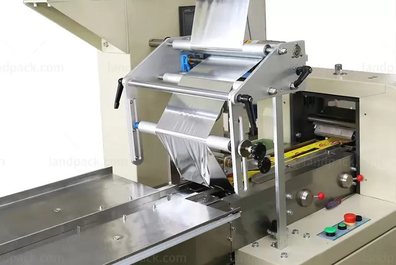 biscuit wrapping machine