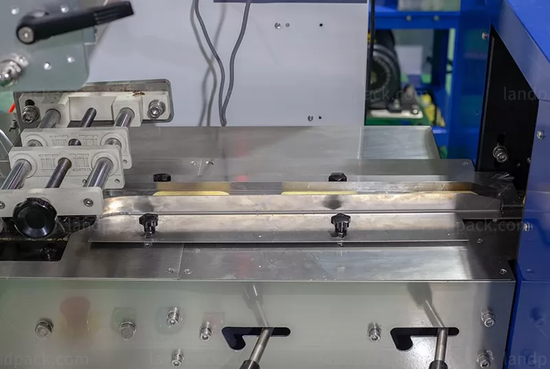 automatic wafer packing machine