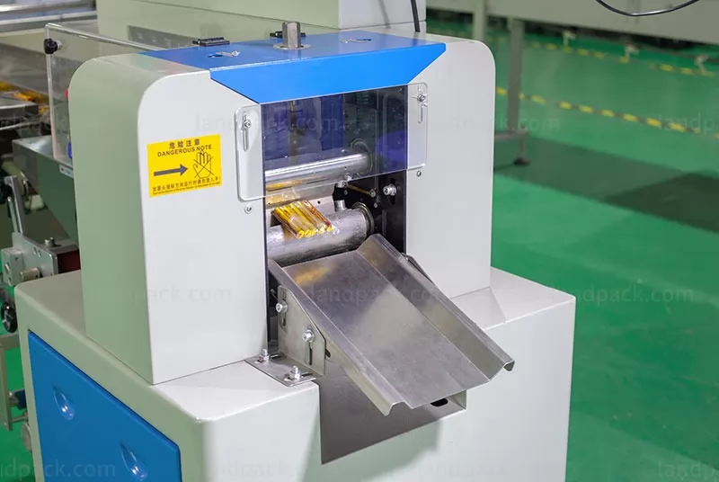 pillow packing machine