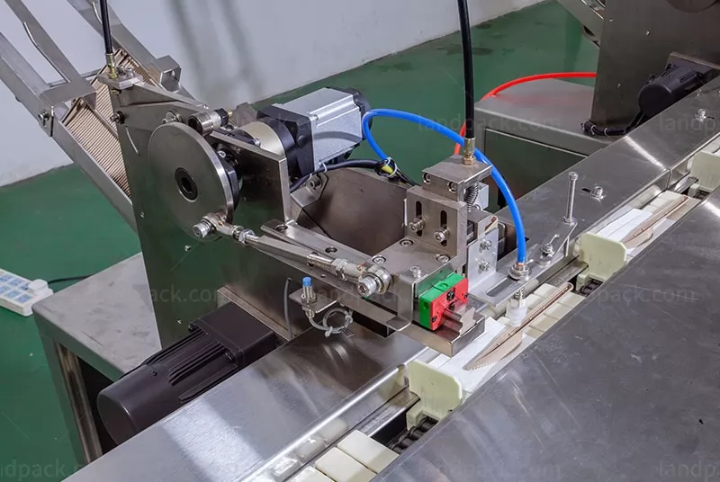 spoon packing machine