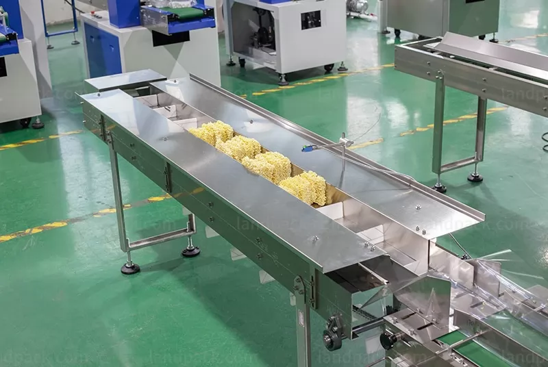 noodle packing machine