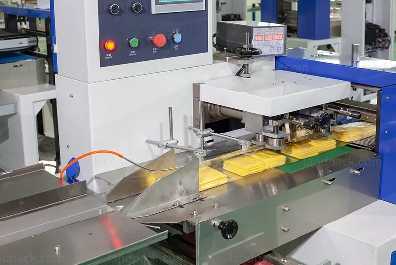 flow pack packaging machine