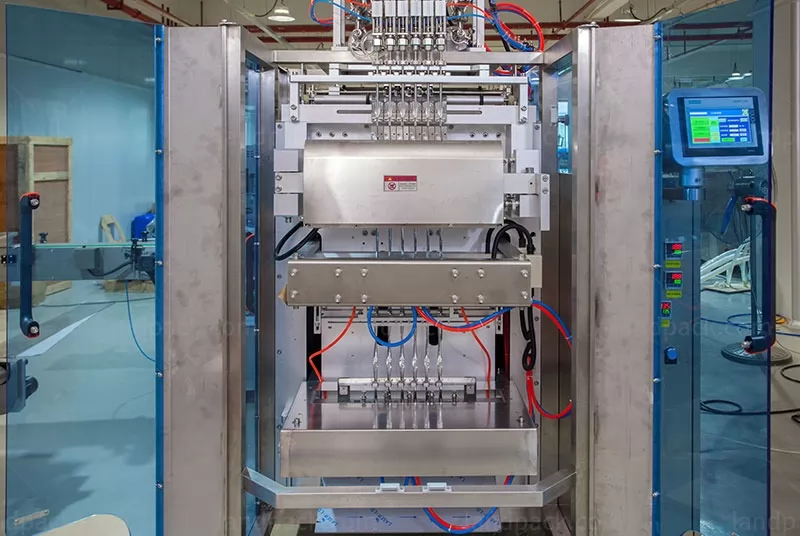 automatic liquid packaging machine